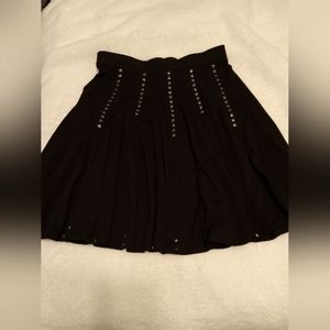 Skirt with some studs